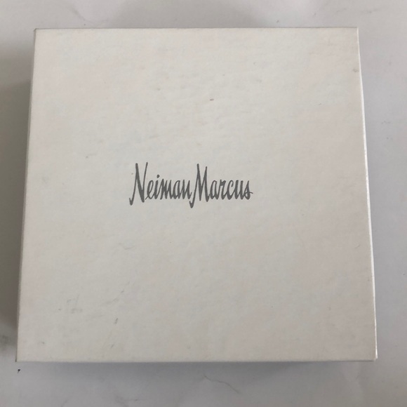 Empty Neiman Marcus Square Jewelry Box - Picture 1 of 4